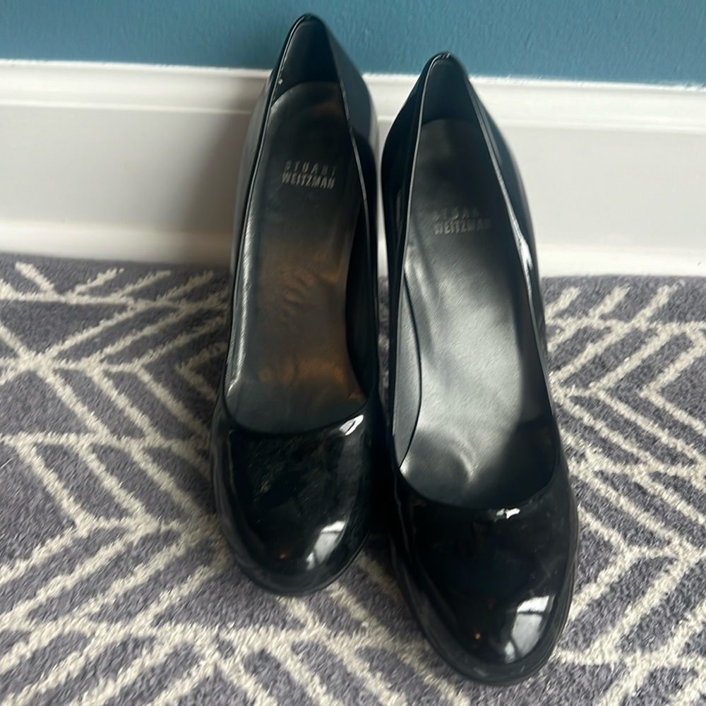 Stuart Weitzman black pumps